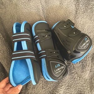 Lami Cell Open Front Boots set (NWT)